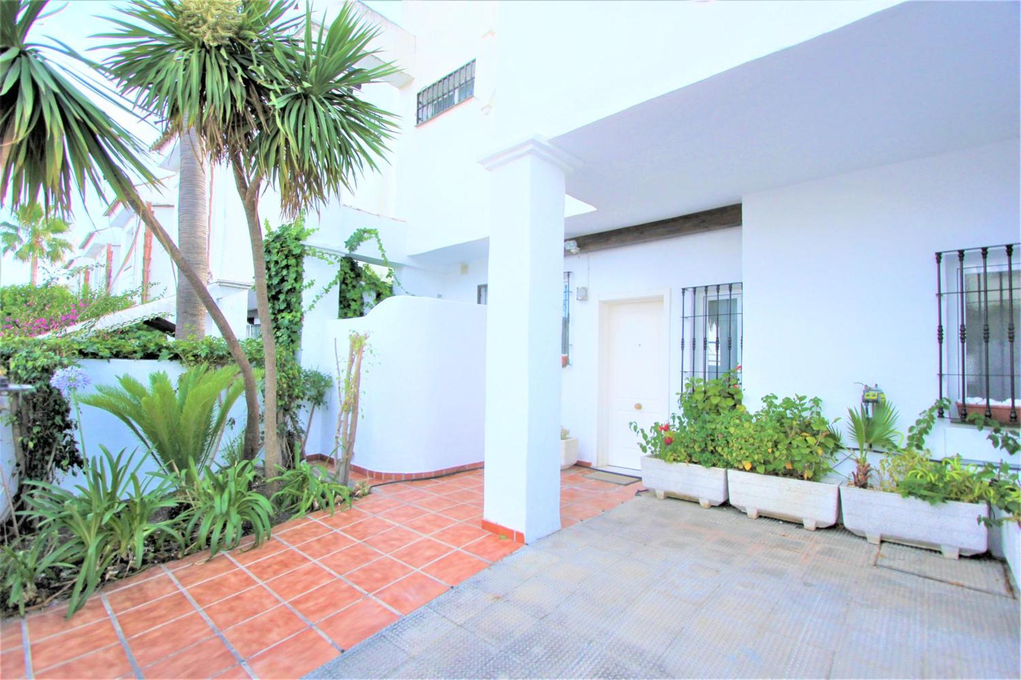 Apartamentos Naranjos Del Sol Marbella Exterior foto