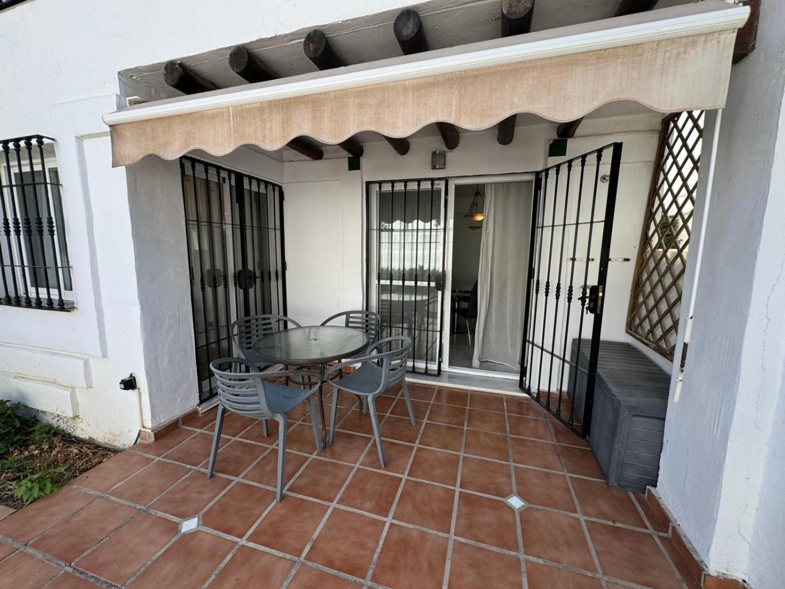 Apartamentos Naranjos Del Sol Marbella Exterior foto
